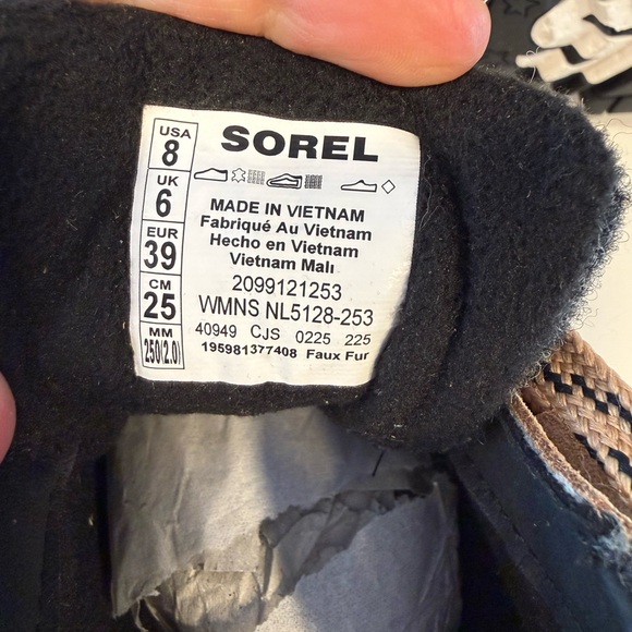 Sorel Women’s Kinetic Impact Caribou Plus Waterproof Boot (NWT) Size 8 - Picture 6 of 7